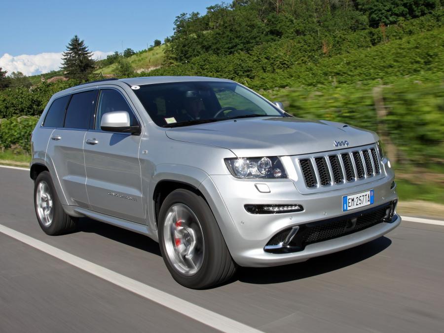 Jeep Grand Cherokee SRT8 2012 года  (EU) (фото 6 из 16)